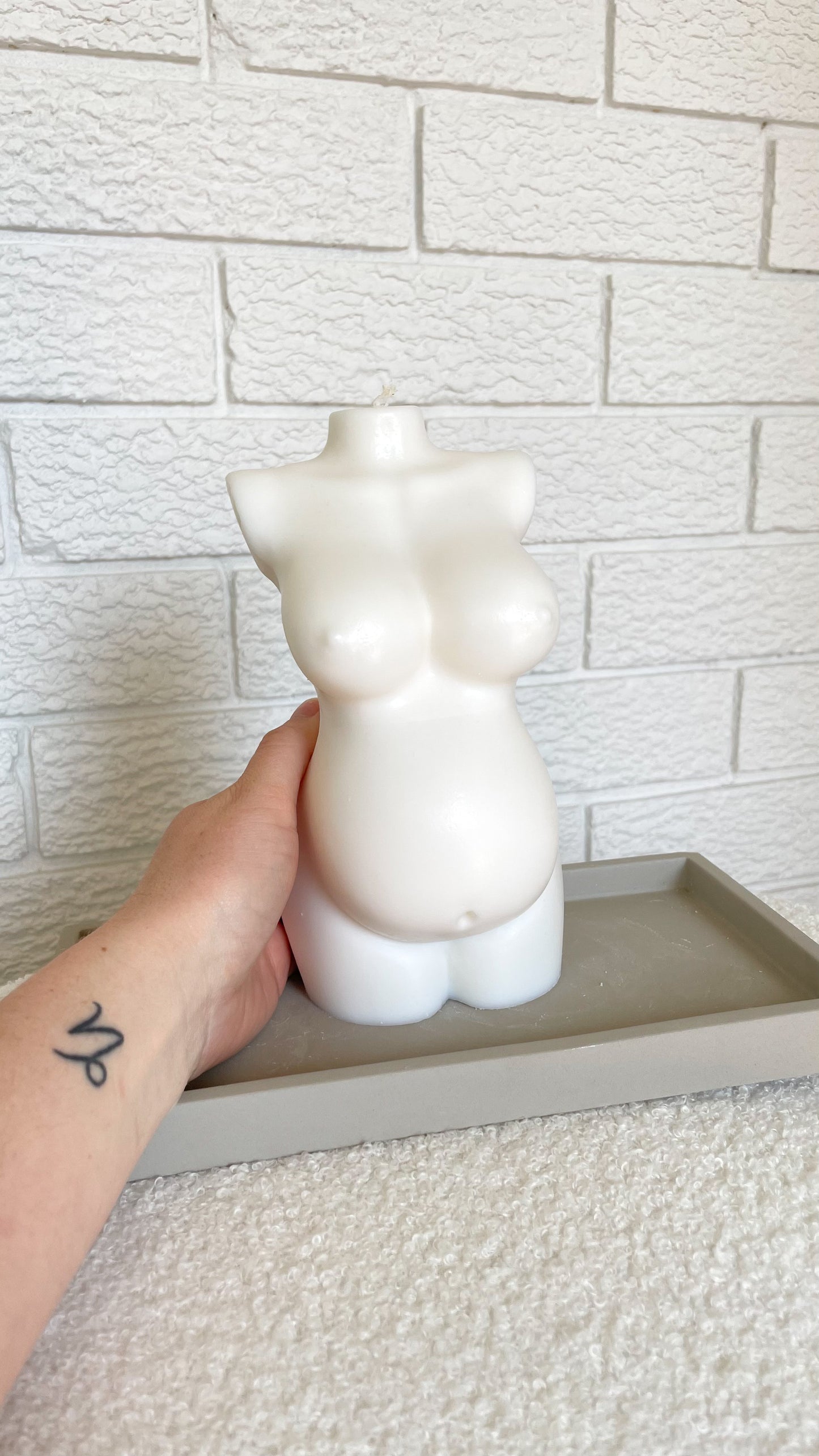 Expecting - 22cm
