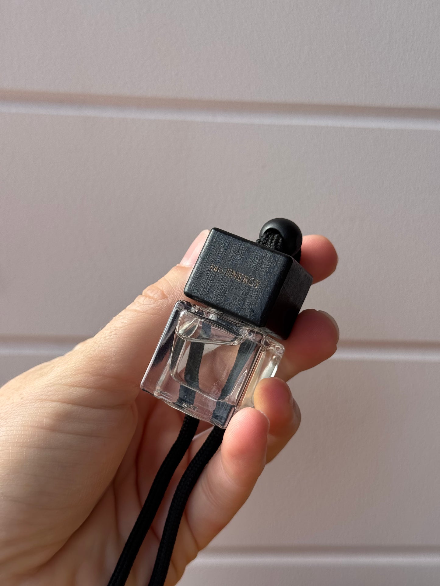 Stylish Refillable Car Diffuser – 540 Energy Scent