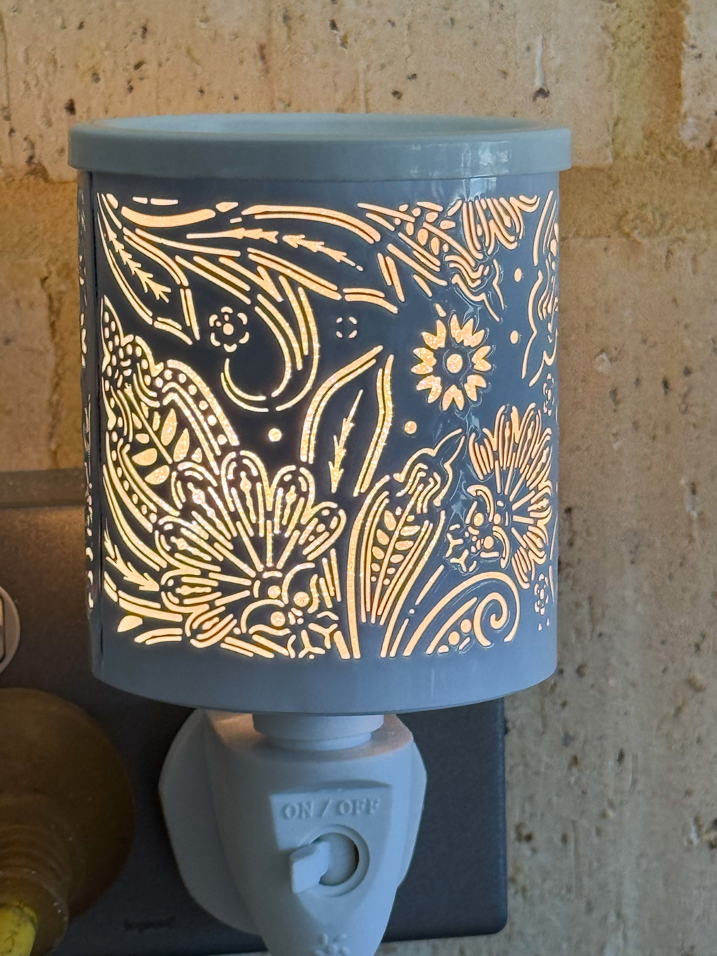 Mini Electric Wax Melter – Flameless Scent Warmer for Wax Melts & Oils