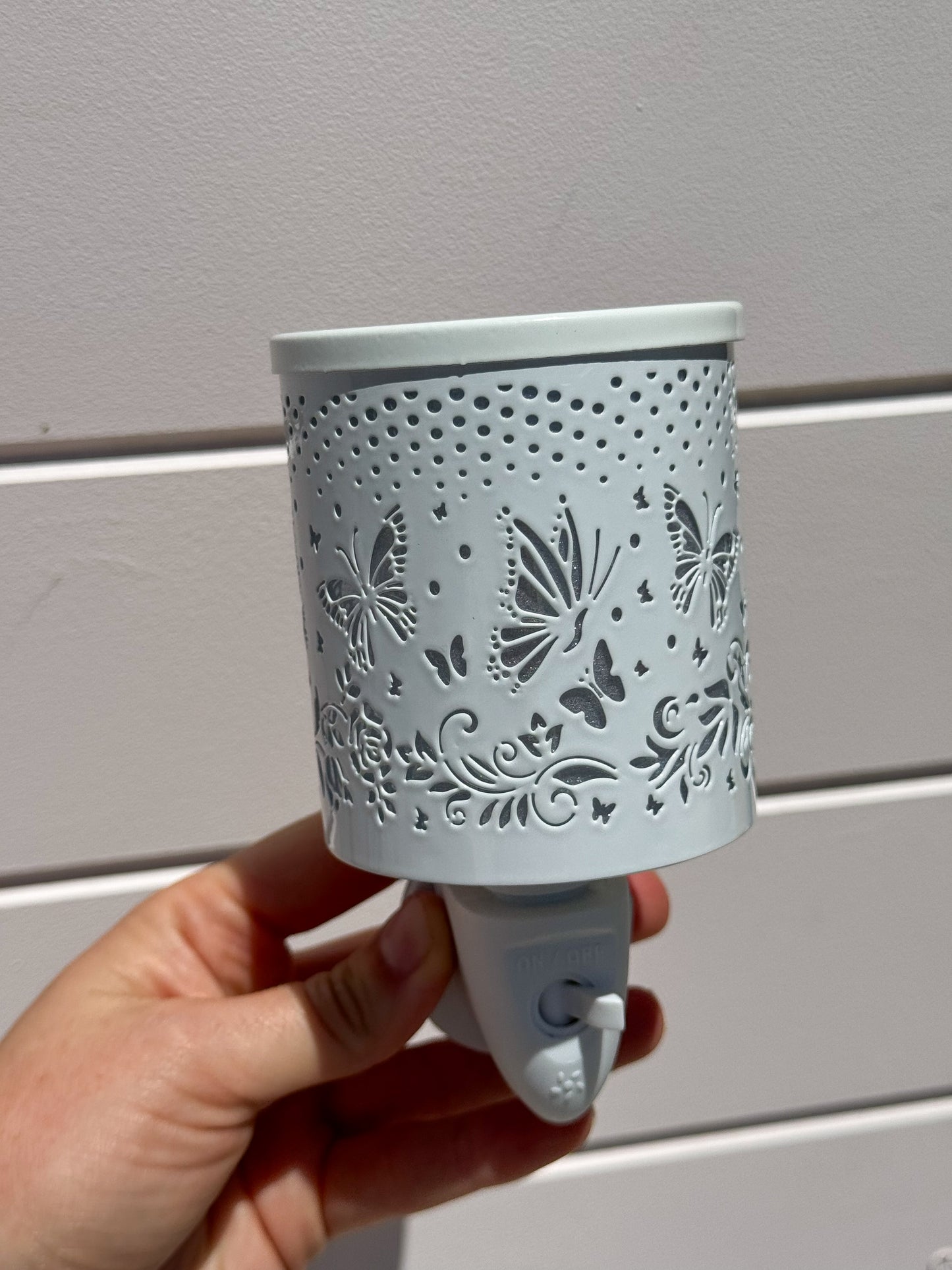 Mini Electric Wax Melter – Flameless Scent Warmer for Wax Melts & Oils